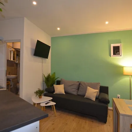 Old Town Indigo Apartment